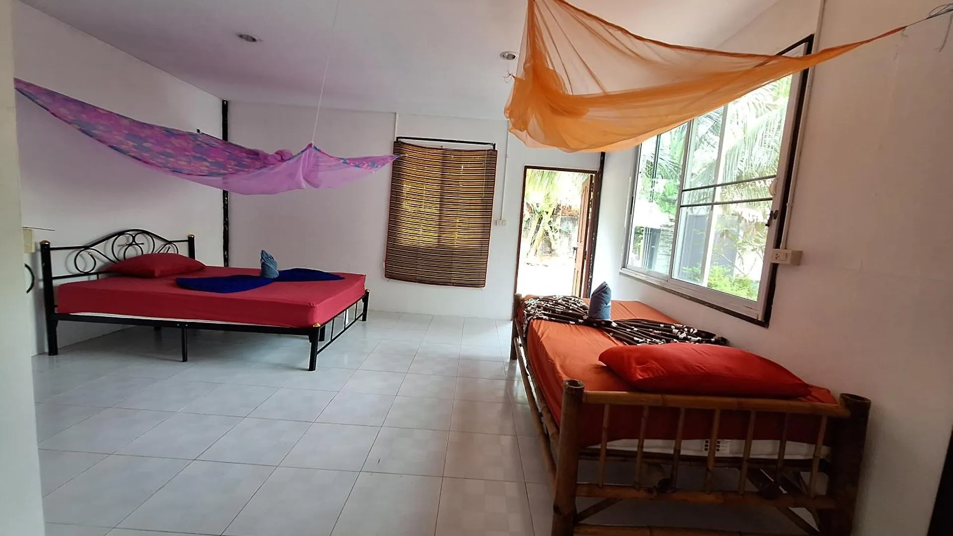 Albergue Community Guesthouse Longbeach Ban Ai Dao