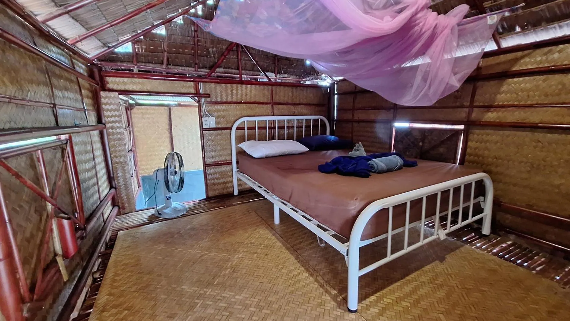 Community Guesthouse Longbeach Ban Ai Dao 0*,  Tailândia